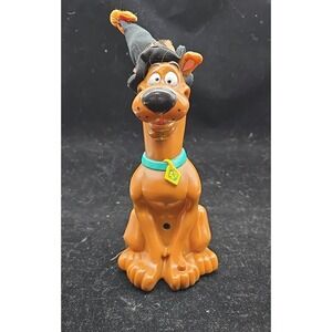 Hannah Barbera Halloween 2000 Motion Activated Talkimg Scooby Doo in Witch Hat